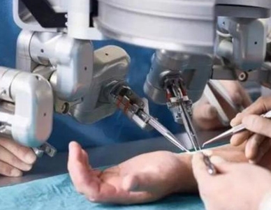 精準(zhǔn)導(dǎo)航，安全手術(shù)：揭秘新一代機(jī)器人輔助手術(shù)系統(tǒng)的革新應(yīng)用