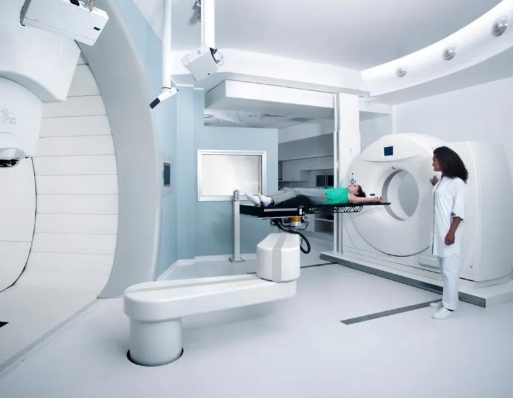 精準(zhǔn)放療的新紀(jì)元：質(zhì)子治療系統(tǒng)的臨床應(yīng)用與優(yōu)勢