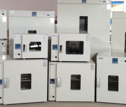 醫(yī)用干燥箱：高效除濕，確保醫(yī)療用品干燥——醫(yī)用干燥箱的使用要點(diǎn)